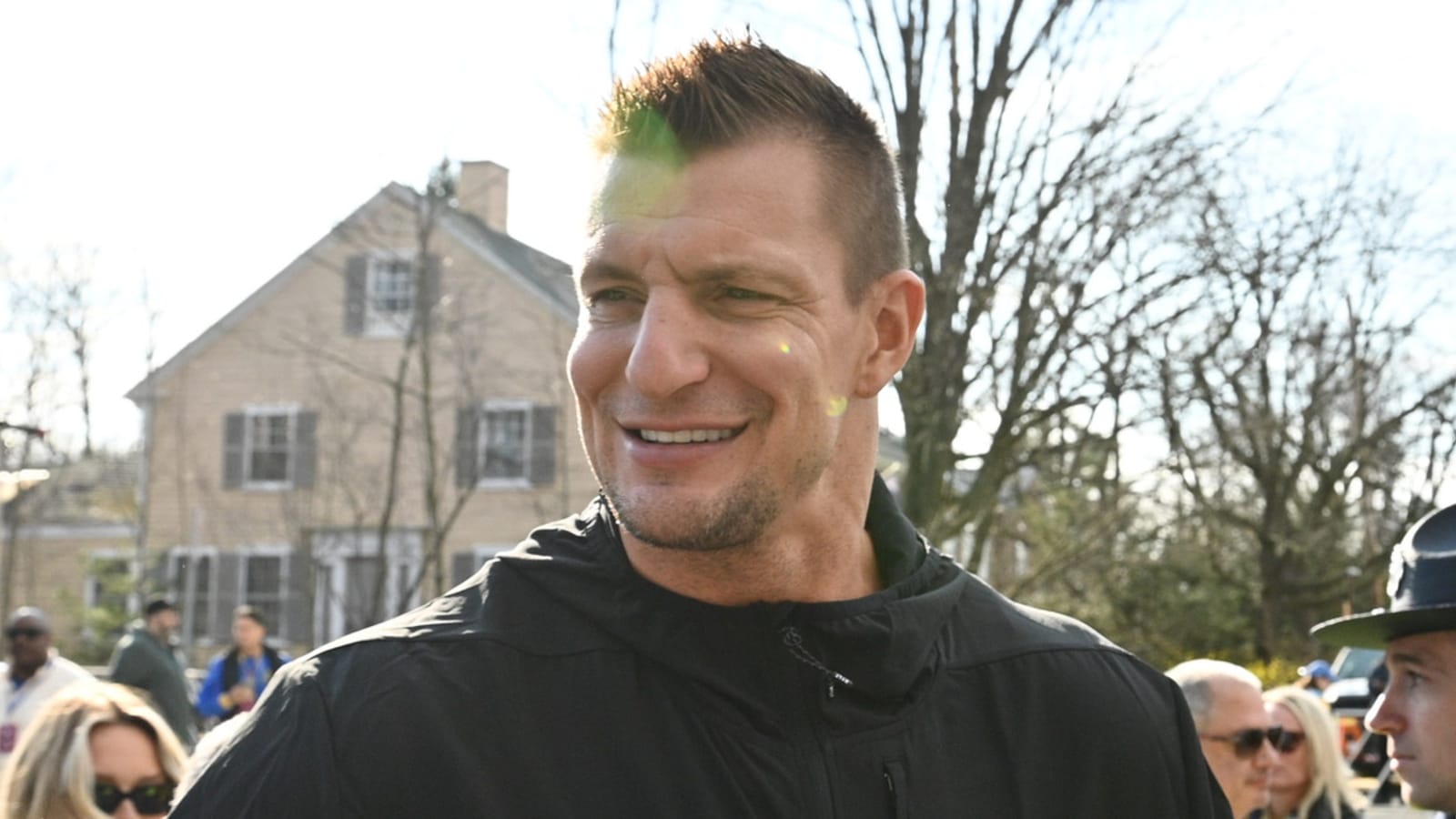 Watch: Rob Gronkowski victim of hilarious prank by Fox crew