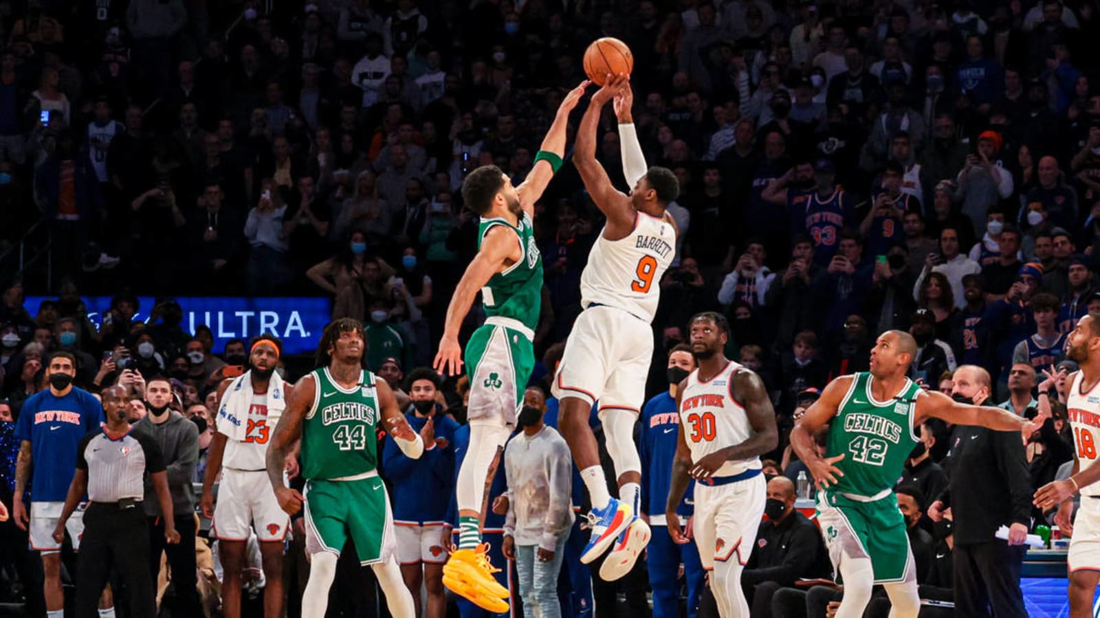 RJ Barrett hits game-winning buzzer-beater to down Celtics