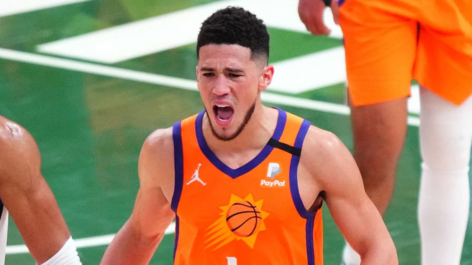 Refs badly miss foul call on Devin Booker late in Game 4
