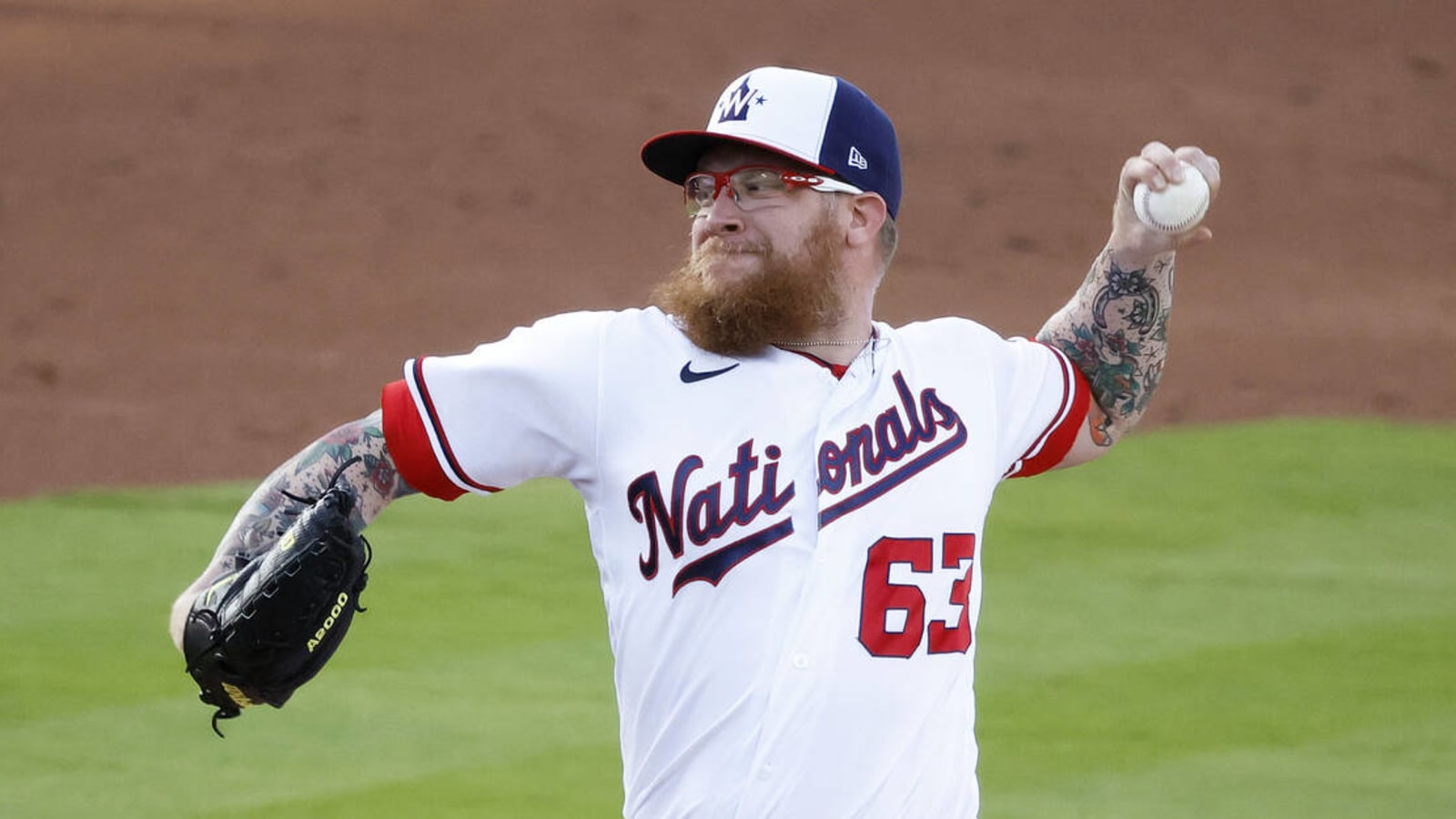 Nats place Sean Doolittle on IL with elbow sprain
