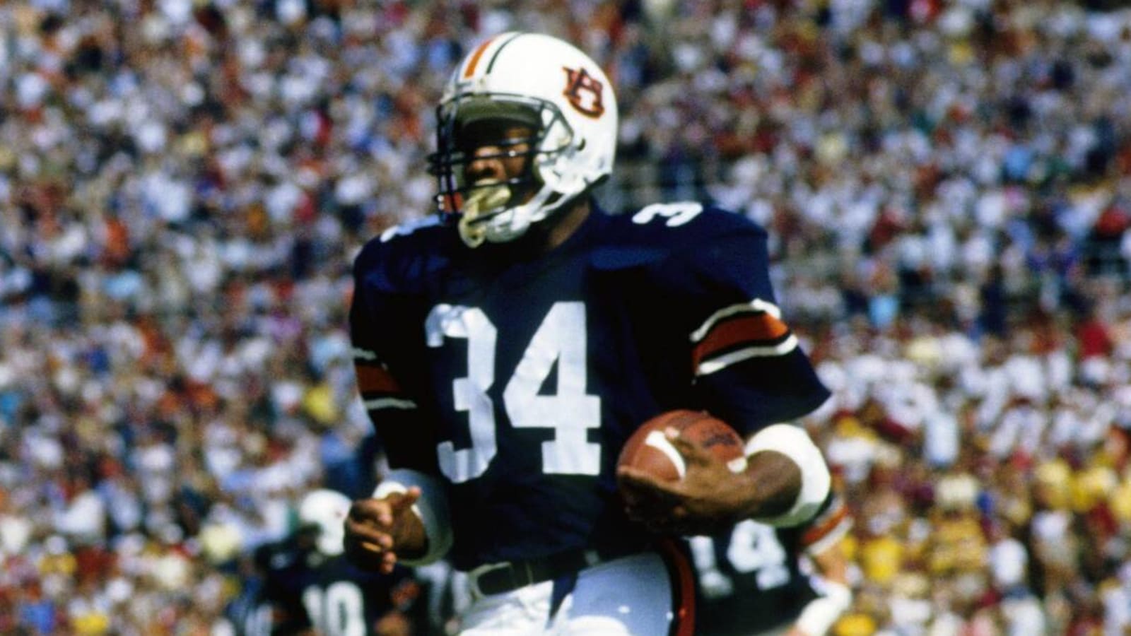 Blast from the past: Bo Jackson's epic run vs. Georgia Tech