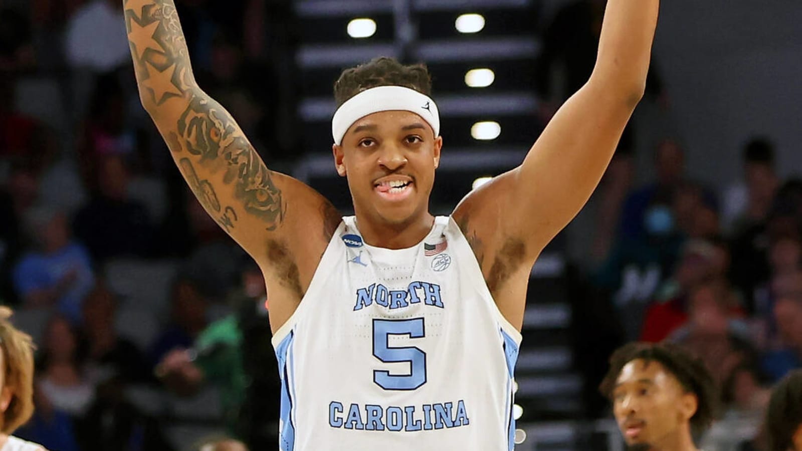 North Carolina tops college basketball preseason AP poll