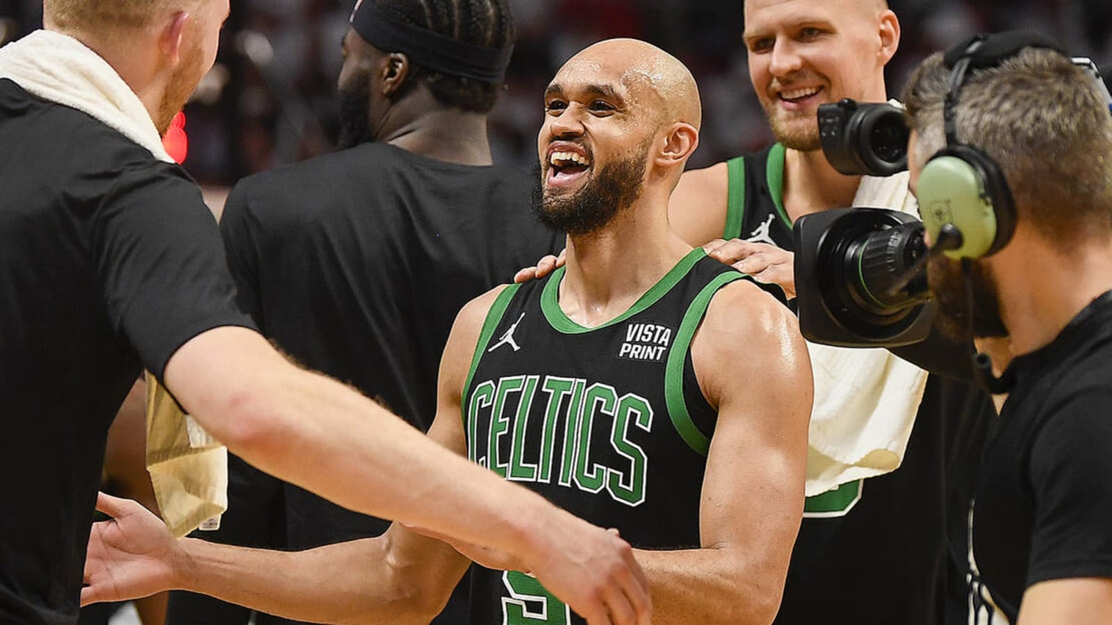 Derrick White shines to give Celtics series lead vs. Heat