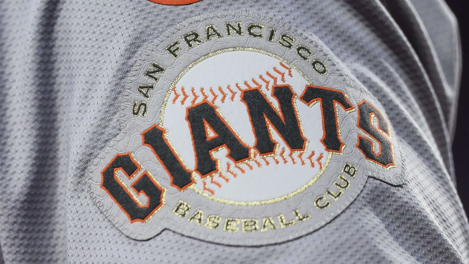 Royals exec withdraws name from Giants' GM search