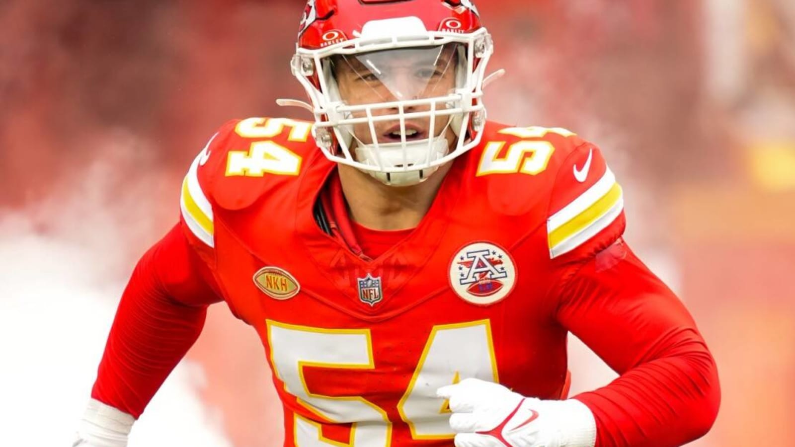 Kansas City Chiefs LB Leo Chenal&#39;s new Twitter account went viral after he posted a hilarious &#39;proof&#39; video