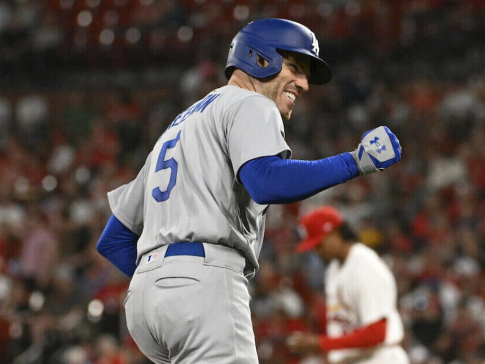 L.A. Dodgers' Freddie Freeman High Fives Dad After First Home Run