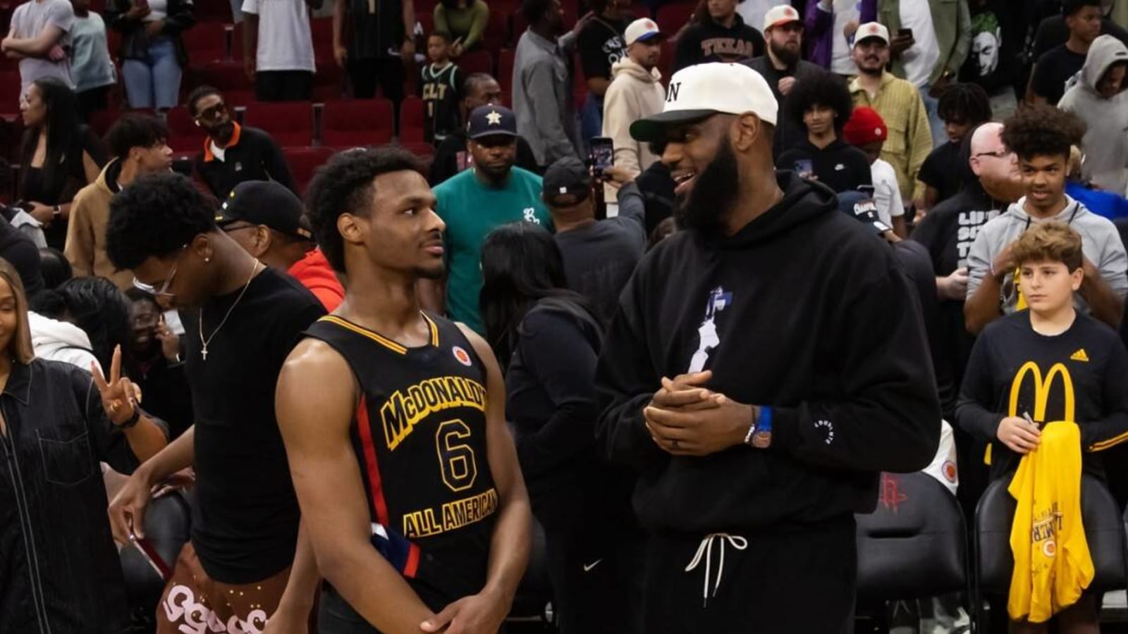 LeBron James says he wouldn't have been able to handle social media at Bronny's age