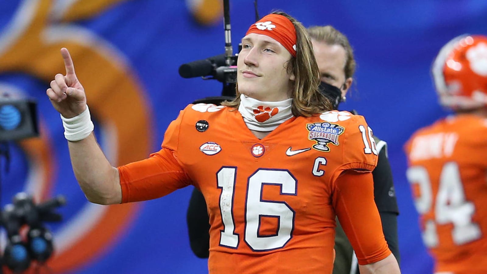 Woman caught telling Trevor Lawrence to shave mustache