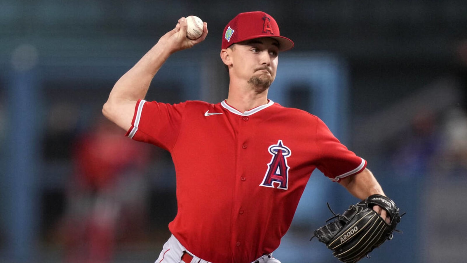 Angels reliever Austin Warren suffers nasal fracture during batting practice