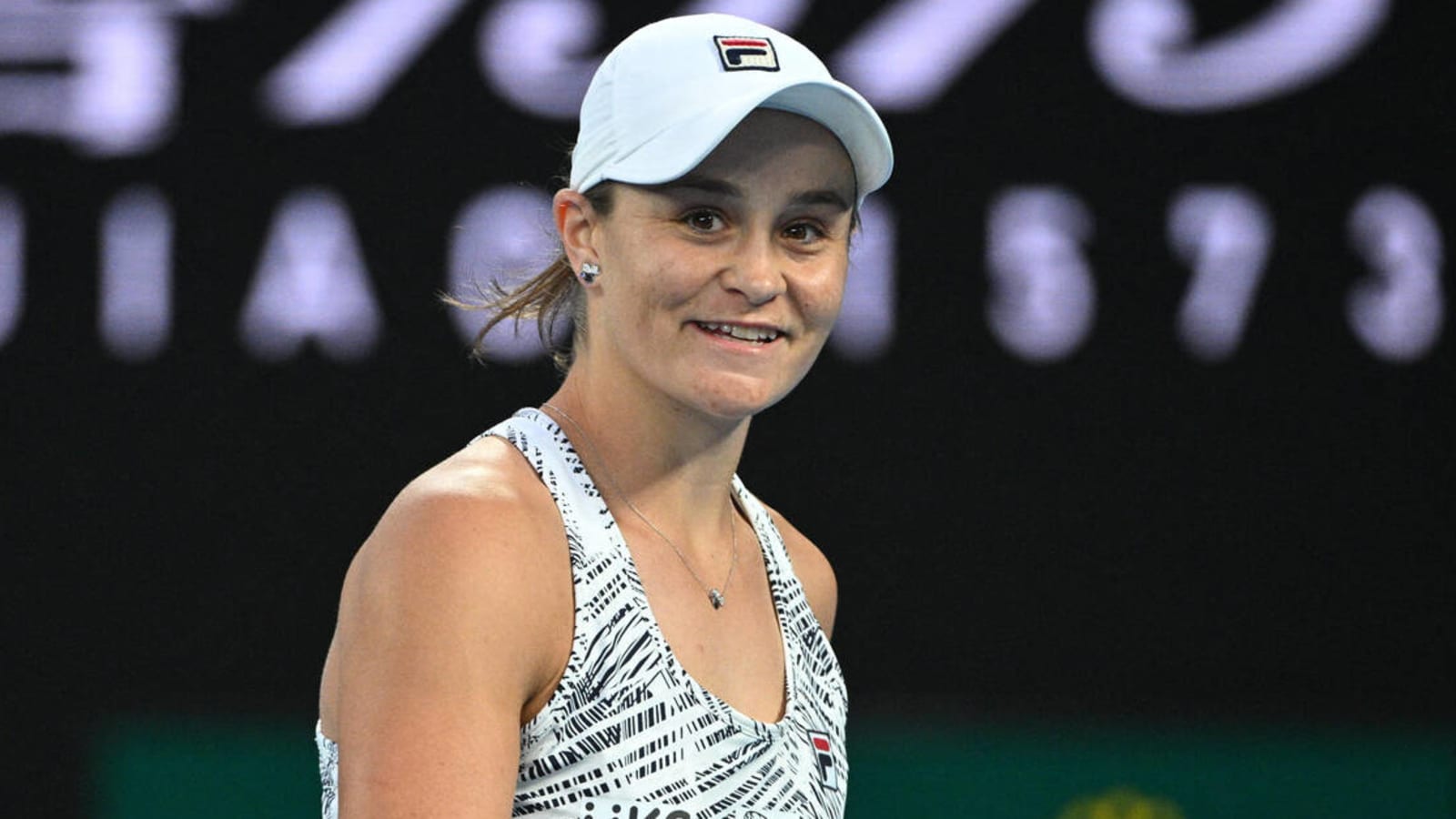 Tennis world reacts to Ash Barty's stunning retirement news