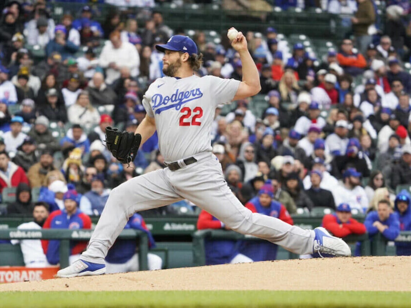 Clayton Kershaw makes shortest career start vs. Cubs