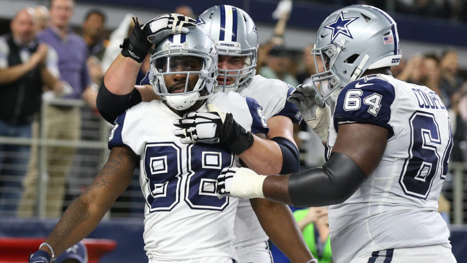 Dez Bryant wants the Cowboys to sign popular free agent