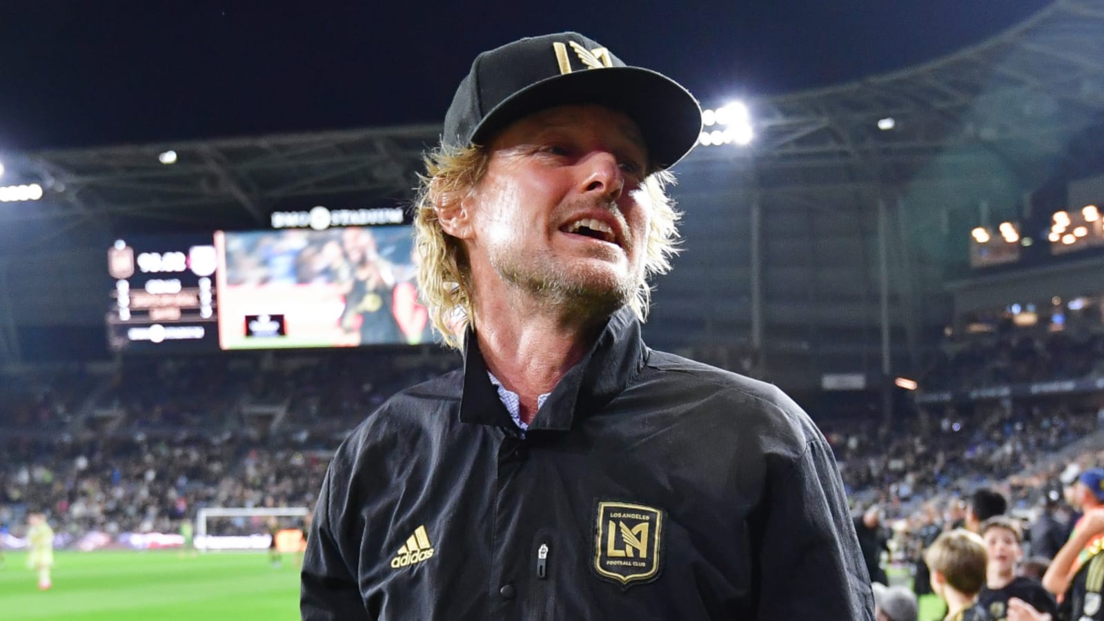 Owen Wilson takes jab at Urban Meyer for not recognizing him