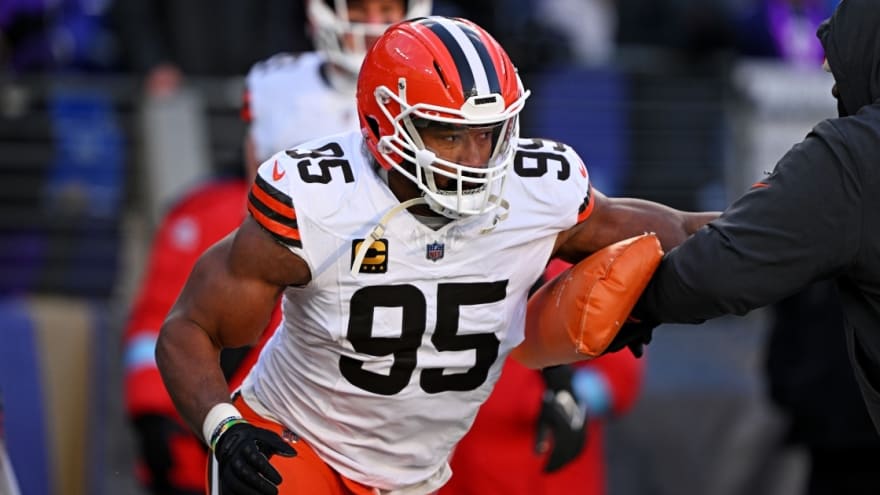Myles Garrett cited for speeding, ninth ticket since entering NFL
