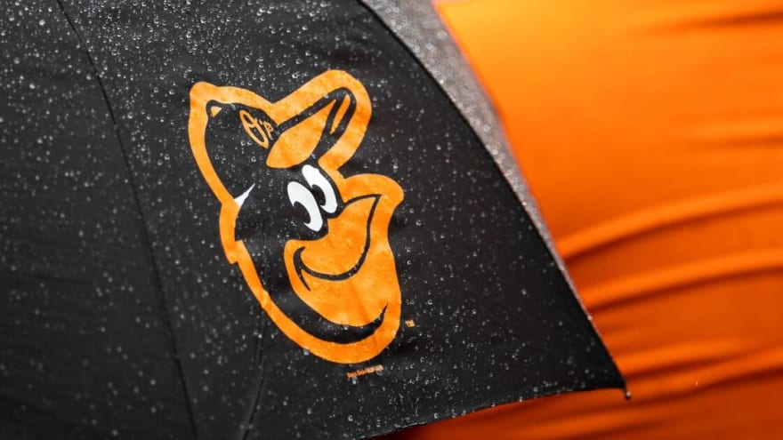 Baltimore Orioles’ new ownership group buys beer for every fan in local pub to celebrate Opening Day