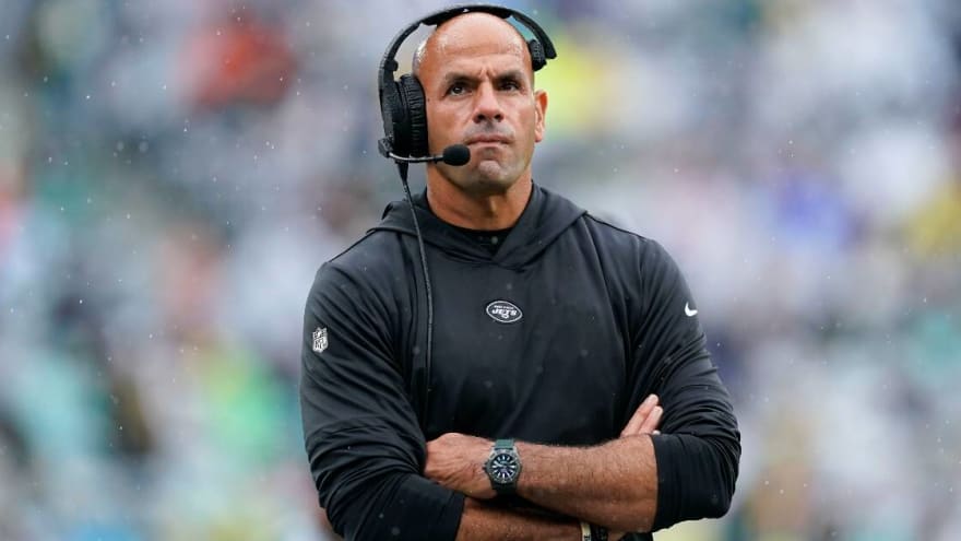 Report: Jets coach Robert Saleh gets into ‘very heated’ conversation with owner Woody Johnson
