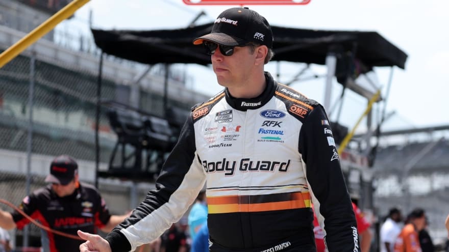 Brad Keselowski leaves hospital after surgery to fix broken leg
