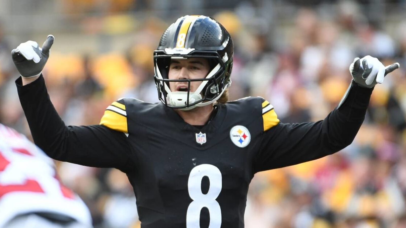 Terry Bradshaw weighs in on Steelers’ Kenny Pickett or trade for Justin Fields debate
