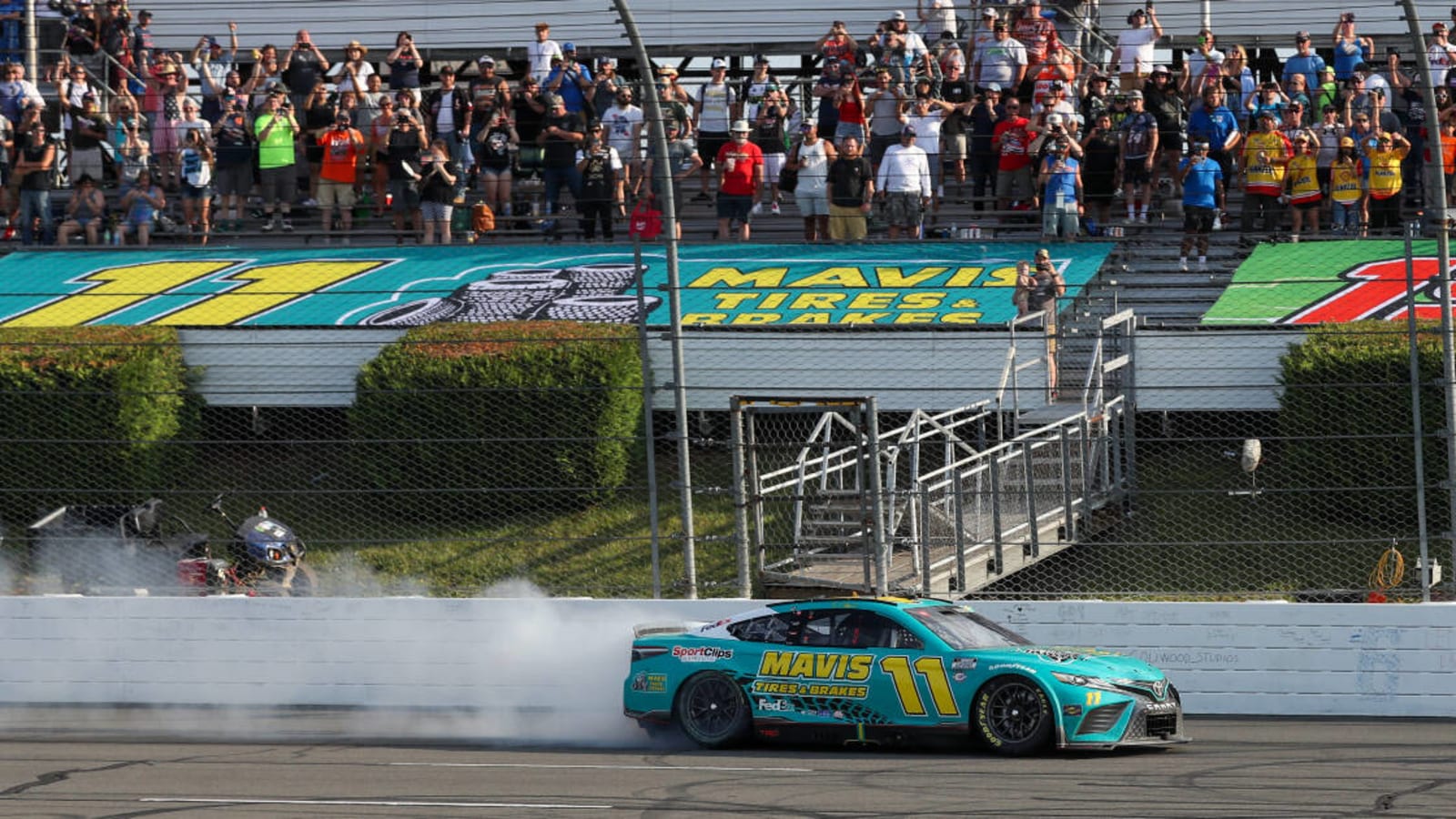 Denny Hamlin thanks Pocono NASCAR fans for the ‘love’ with middle finger-filled post