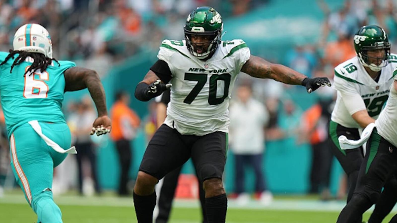 New York Jets cut Cedric Ogbuehi