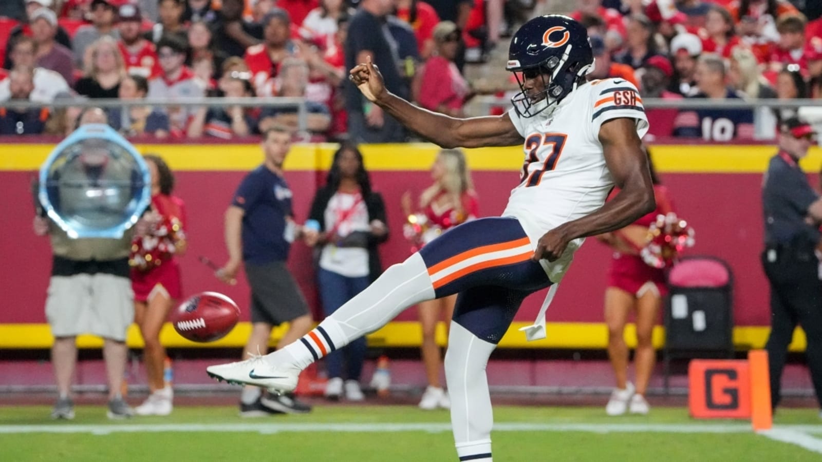 Pittsburgh Steelers sign punter Corliss Waitman after Cameron Johnston injury