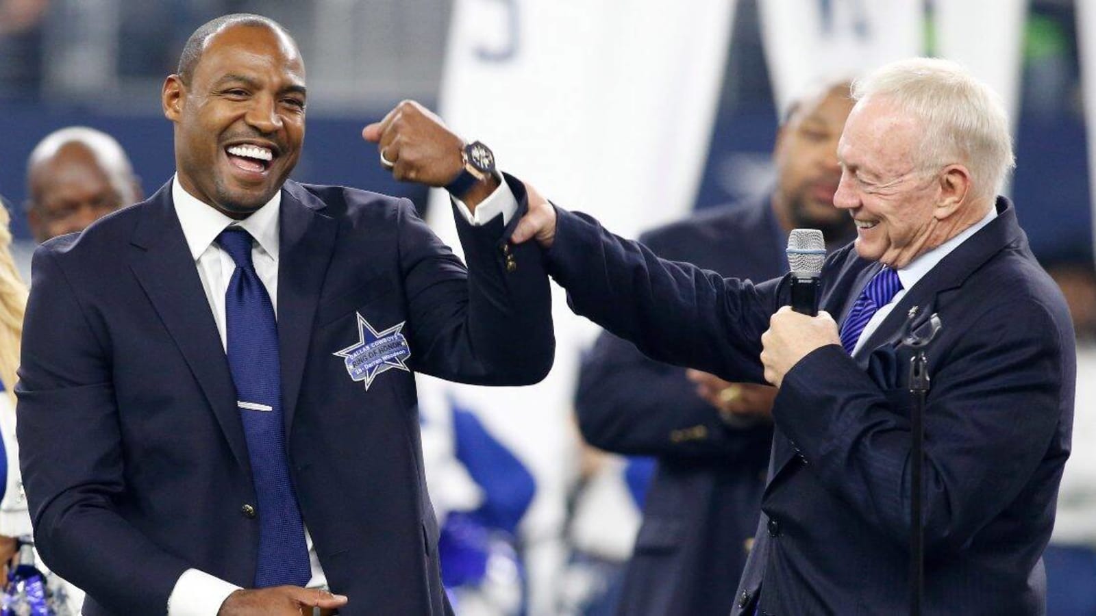 Cowboys legend Darren Woodson raves about Dallas defense