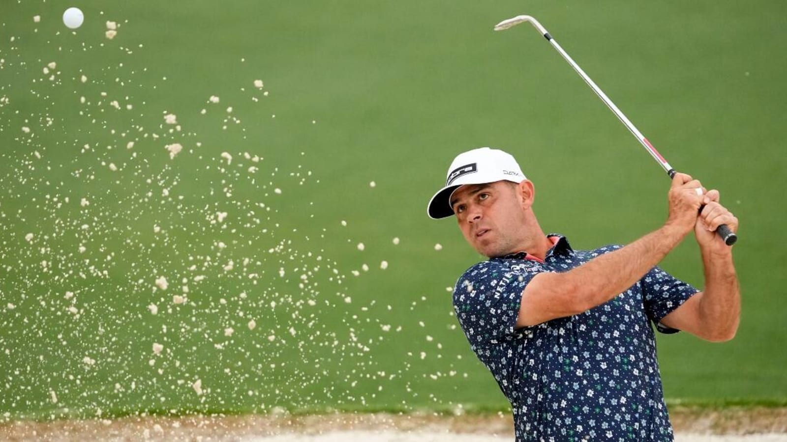 Gary Woodland sinks hole-in-one during Masters Par 3 contest