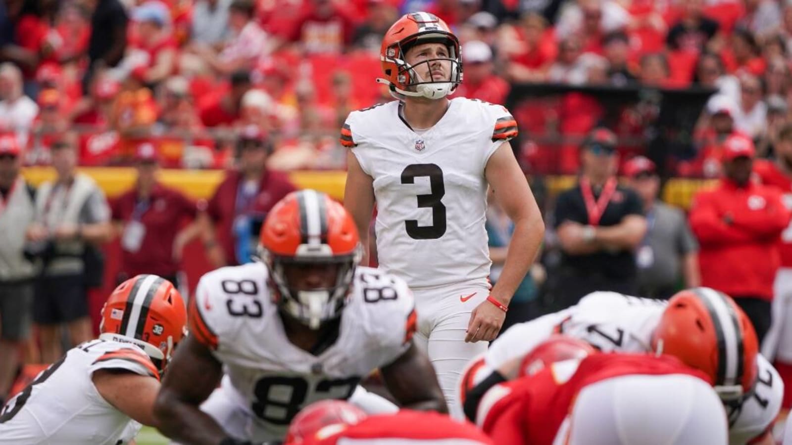 Cleveland Browns trade for kicker Dustin Hopkins, cut Cade York following preseason struggles