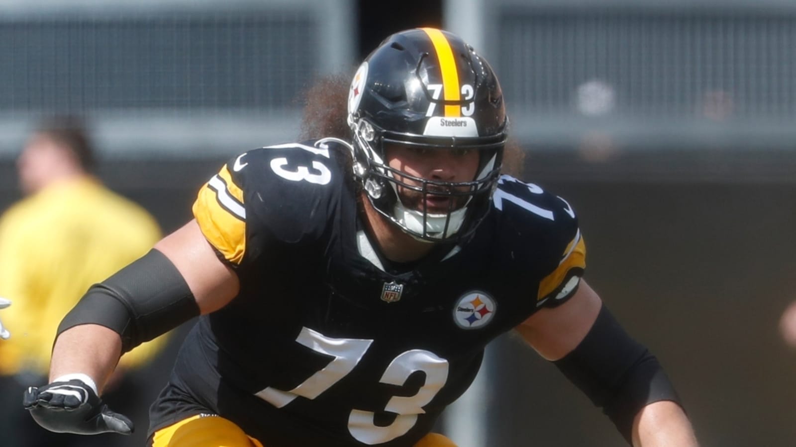 Report: Arizona Cardinals sign former Steelers guard Isaac Seumalo to three-year deal