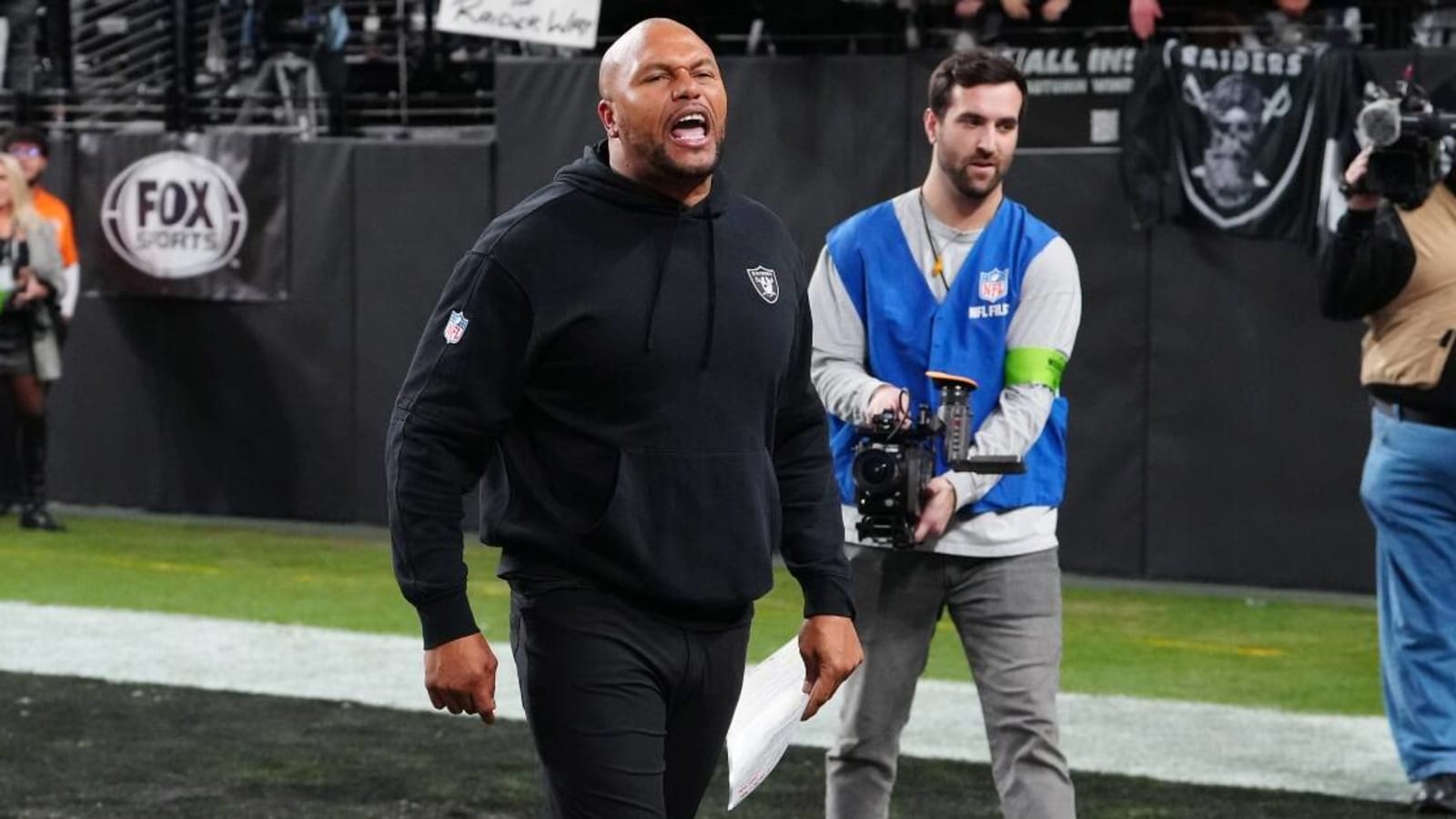 Deion Sanders congratulates Antonio Pierce on landing the head coaching job with the Raiders
