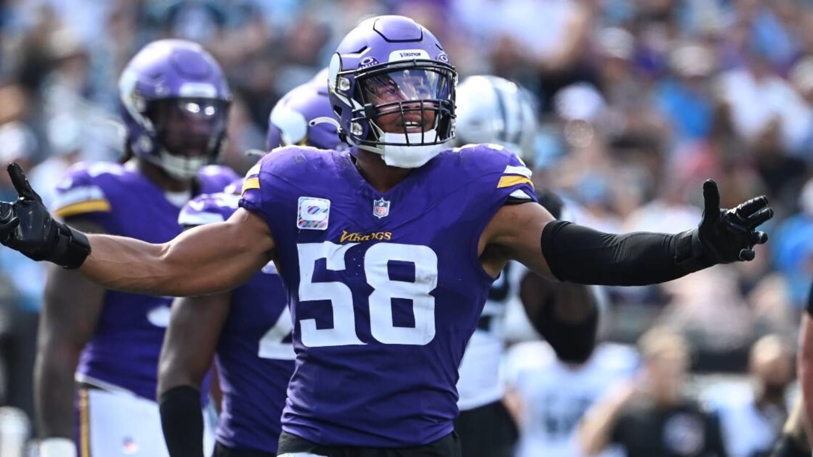 Vikings linebacker Jordan Hicks hospitalized after injury suffered against Saints