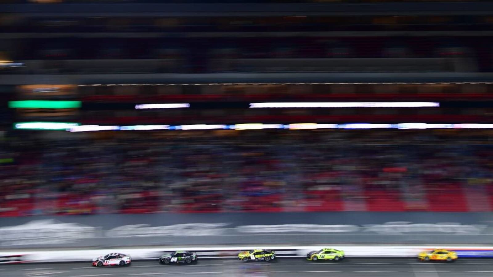 Bubba Wallace gets spun around by Kyle Larson before finish line at Busch Light Clash