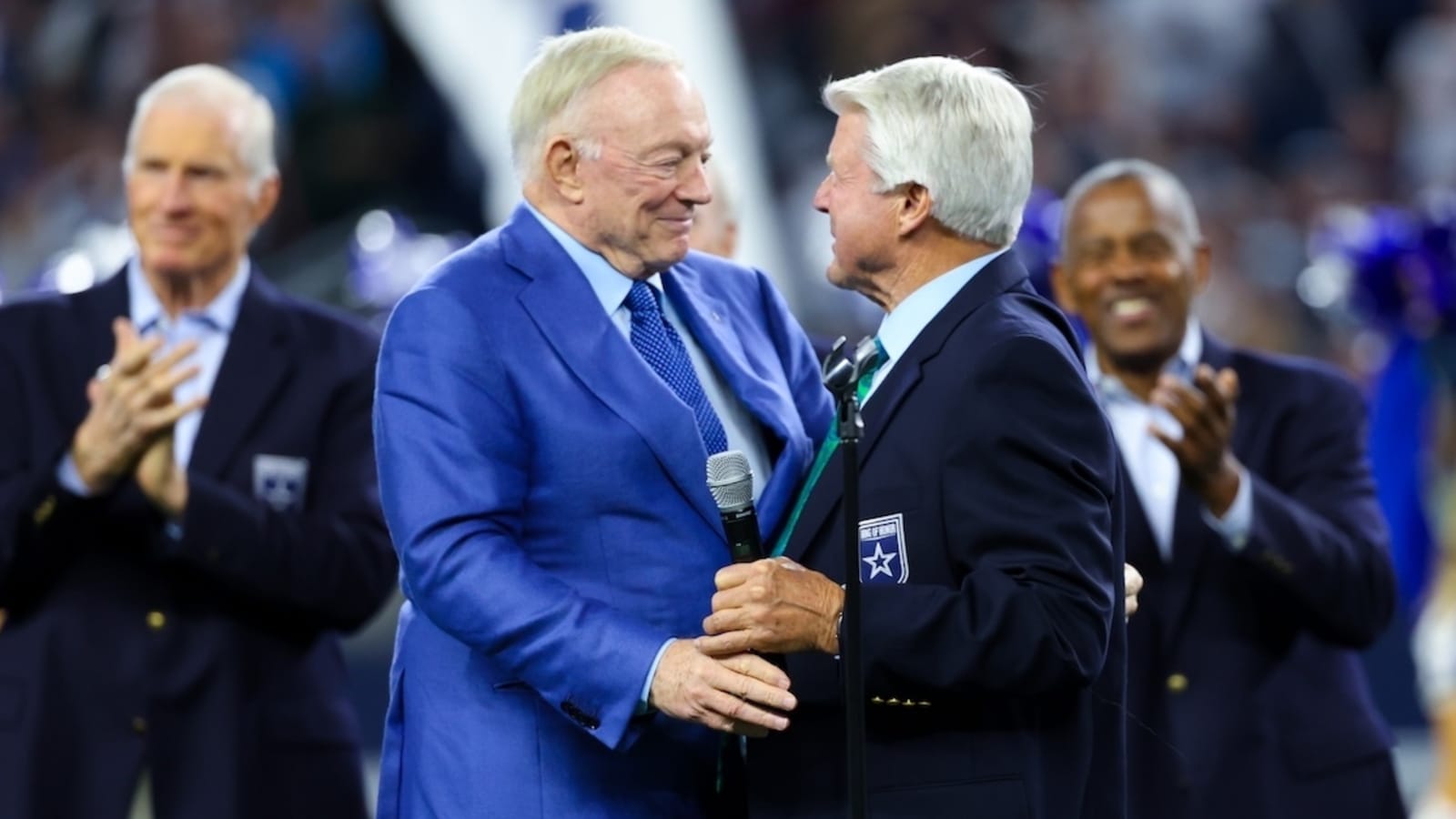 Jerry Jones releases statement on Jimmy Johnson retirement