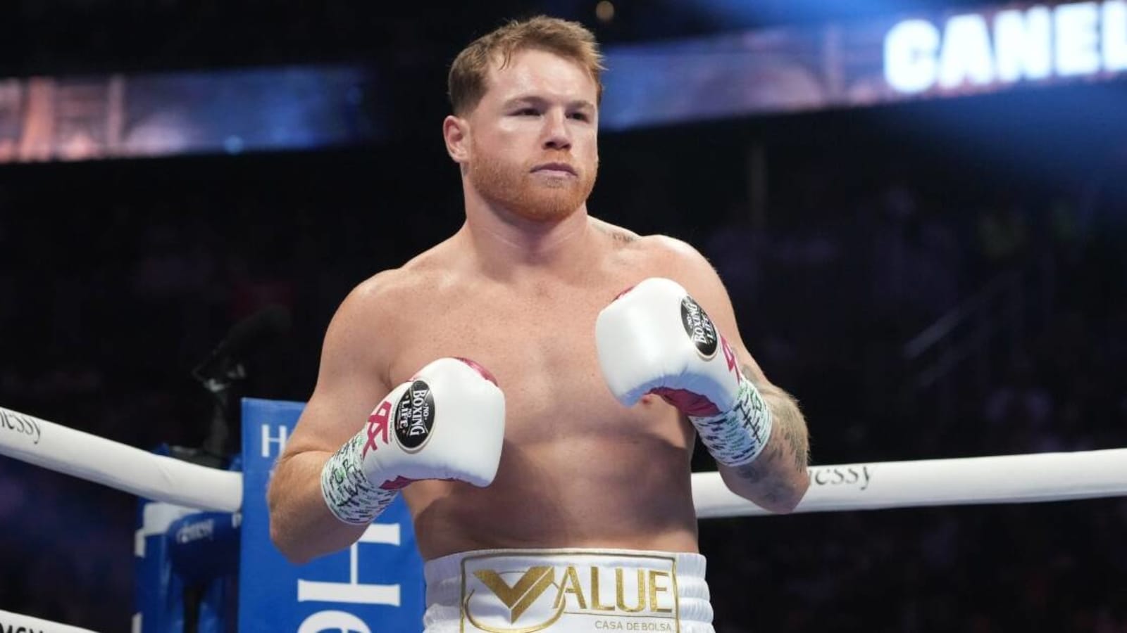 Canelo Alvarez to serve as Busch Light Clash at the Coliseum Grand Marshal