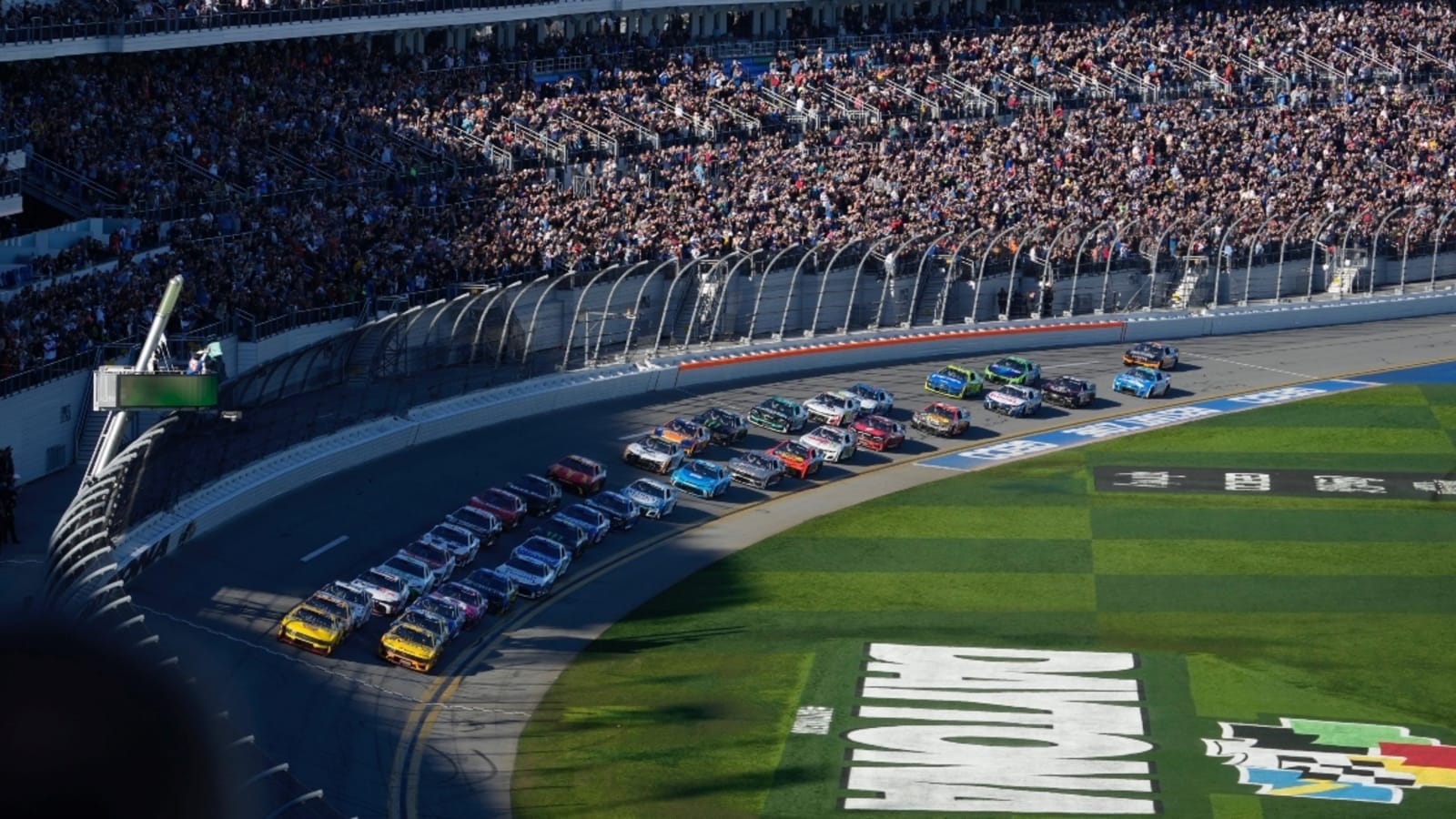 Fox unveils badass 2025 Daytona 500 commercial during NFC Wild Card game