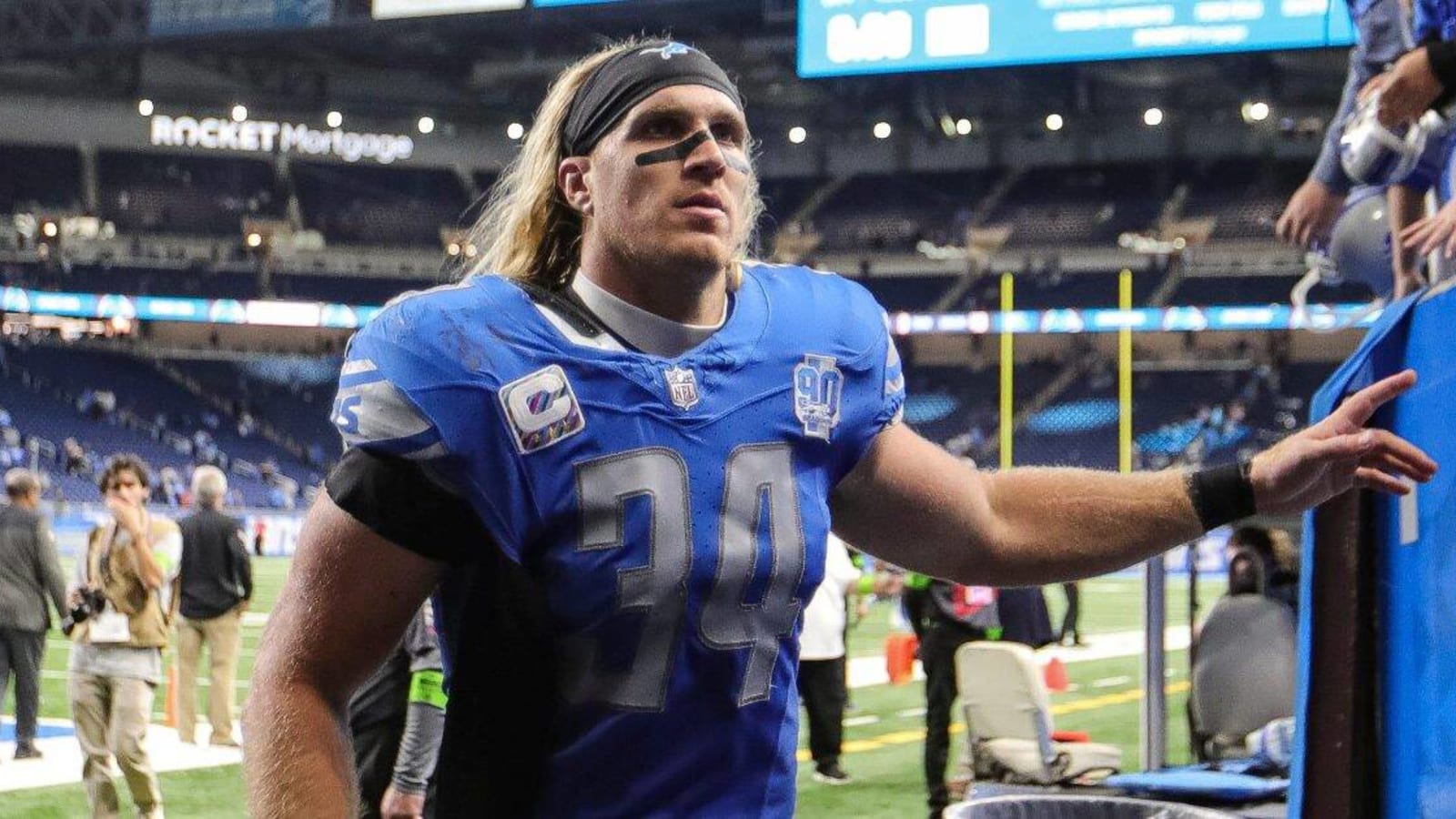 Alex Anzalone announces parents safe, headed home after being stranded in Israel