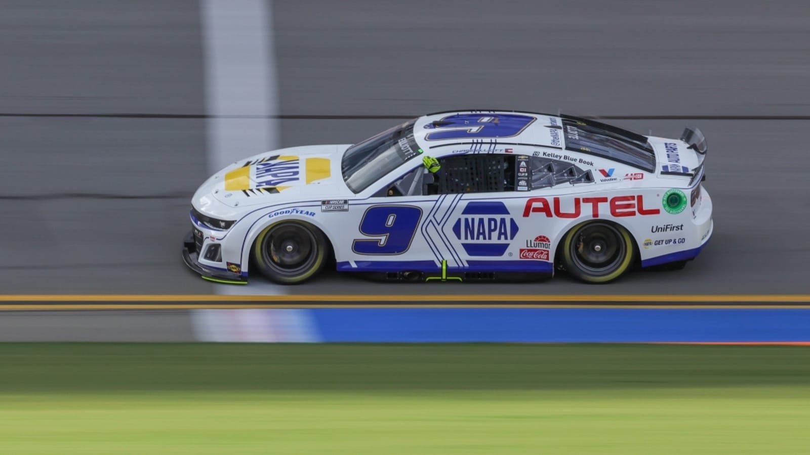 Chase Elliott reacts to wrecking out at Daytona in ‘big one’