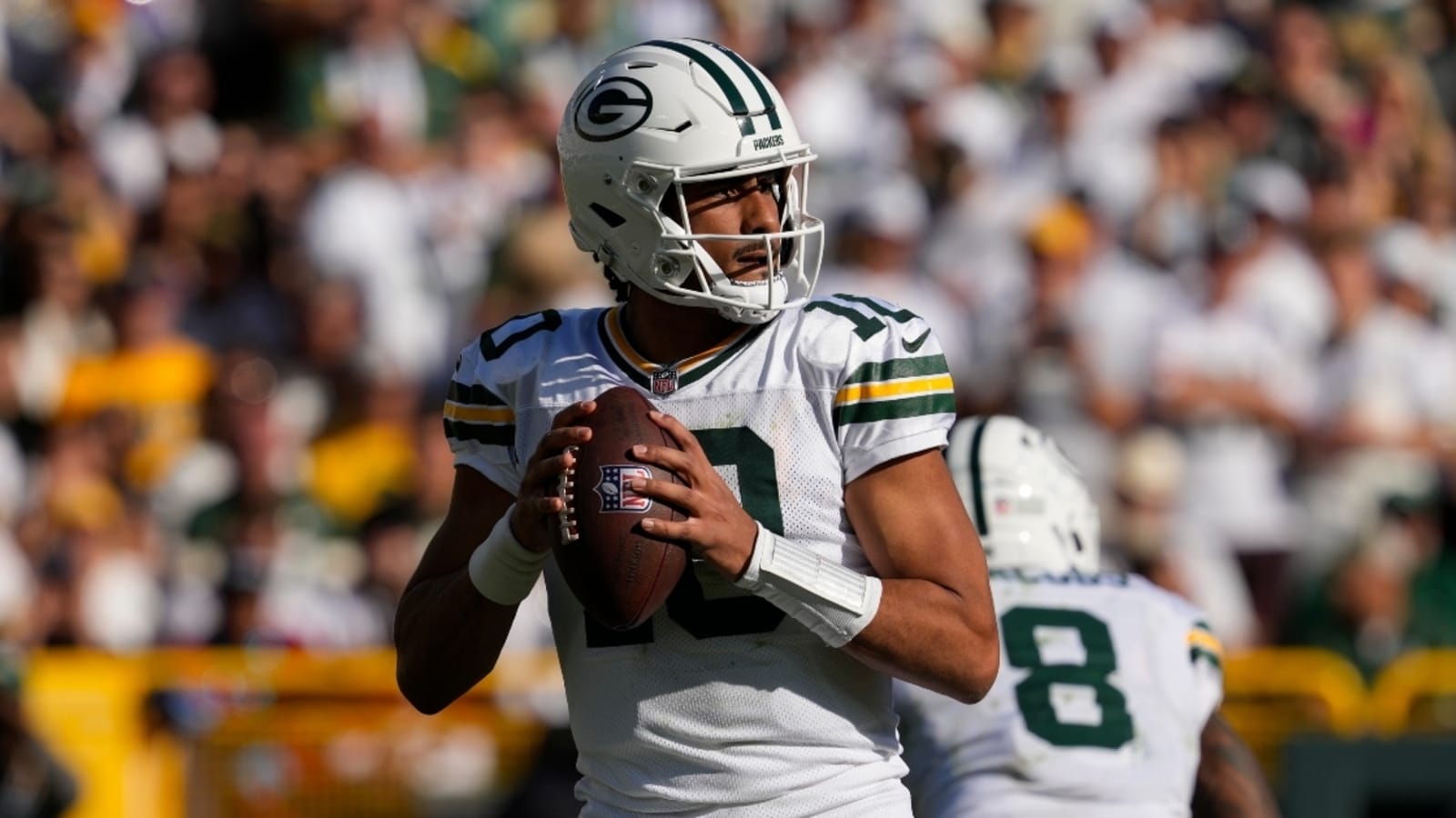 Jordan Love injury: Packers QB heads to medical tent during first quarter vs. Jaguars