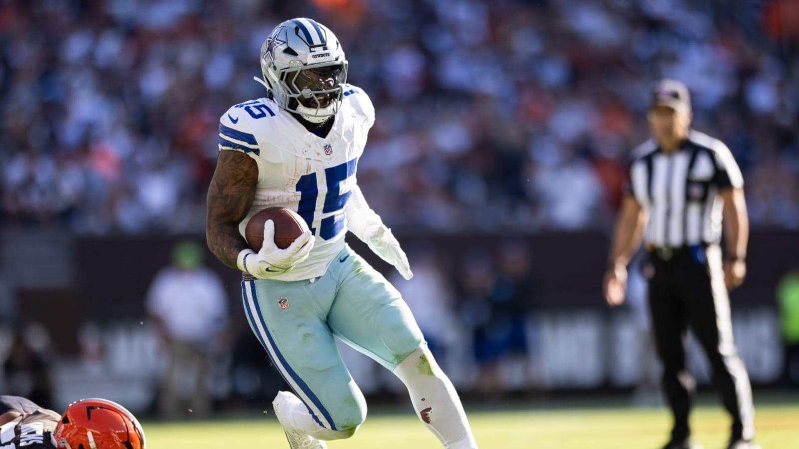 Report: Former Cowboys RB Ezekiel Elliott signing with Chargers