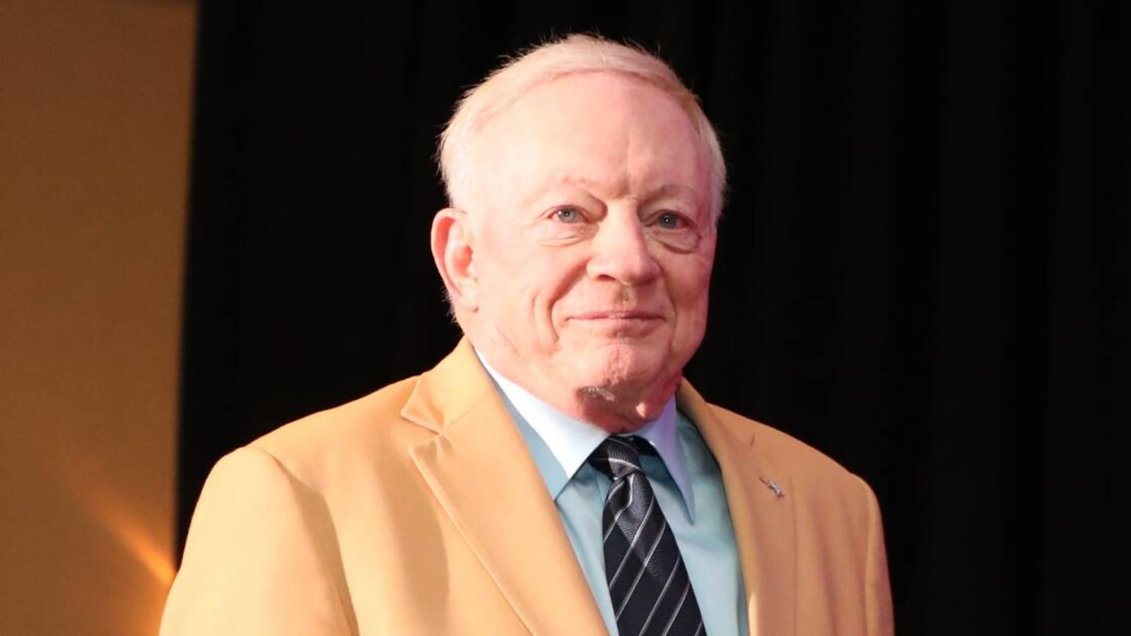 Pulitzer Prize winner announces upcoming biography on Cowboys owner Jerry Jones