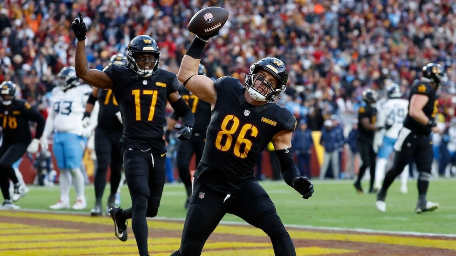 Report: Zach Ertz re-signs with Washington Commanders on three-year deal