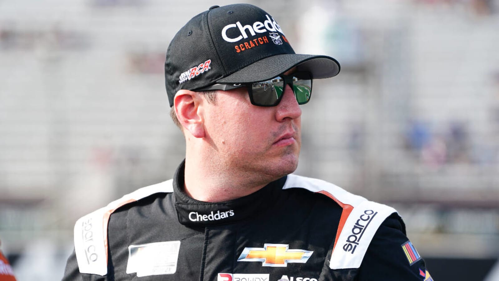 Kyle Busch wrecks hard, tumbles over during Tulsa Shootout