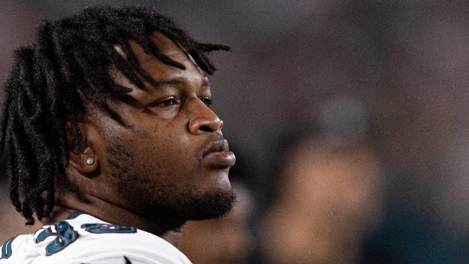 Jalen Carter responds to fans criticizing him for crying during Eagles-49ers game