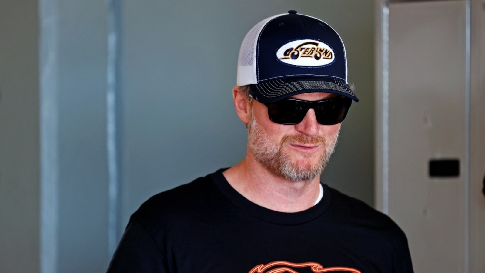 Dale Earnhardt Jr.: Chris Stapleton ‘has not left the pit box’ during JR Motorsports Daytona 500 debut