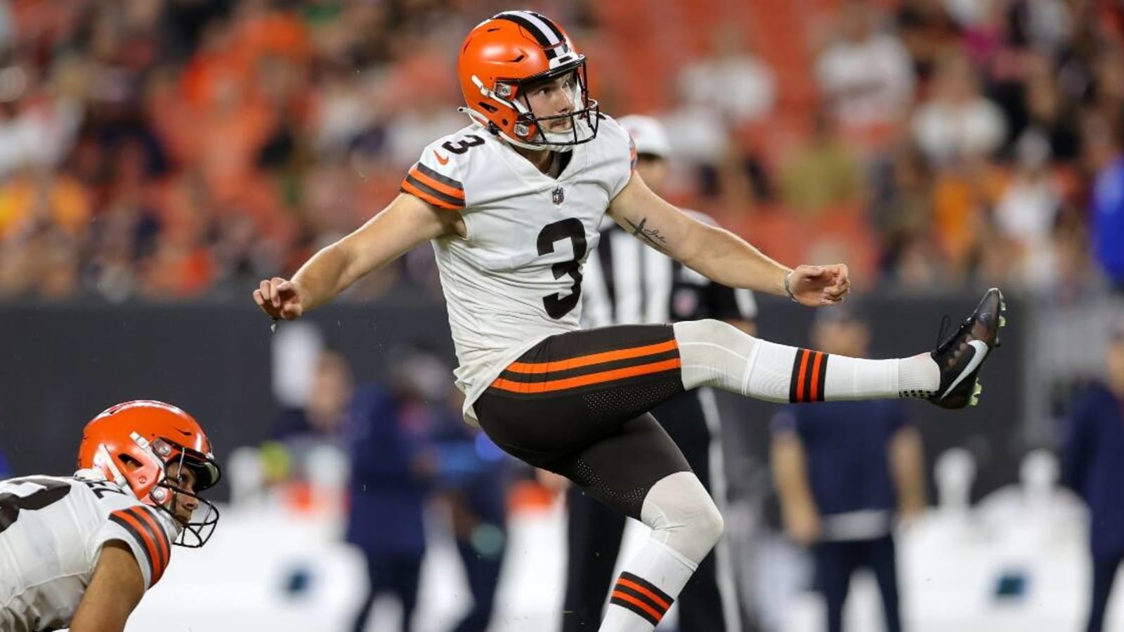 Browns kicker Cade York traded to Commanders for conditional draft pick