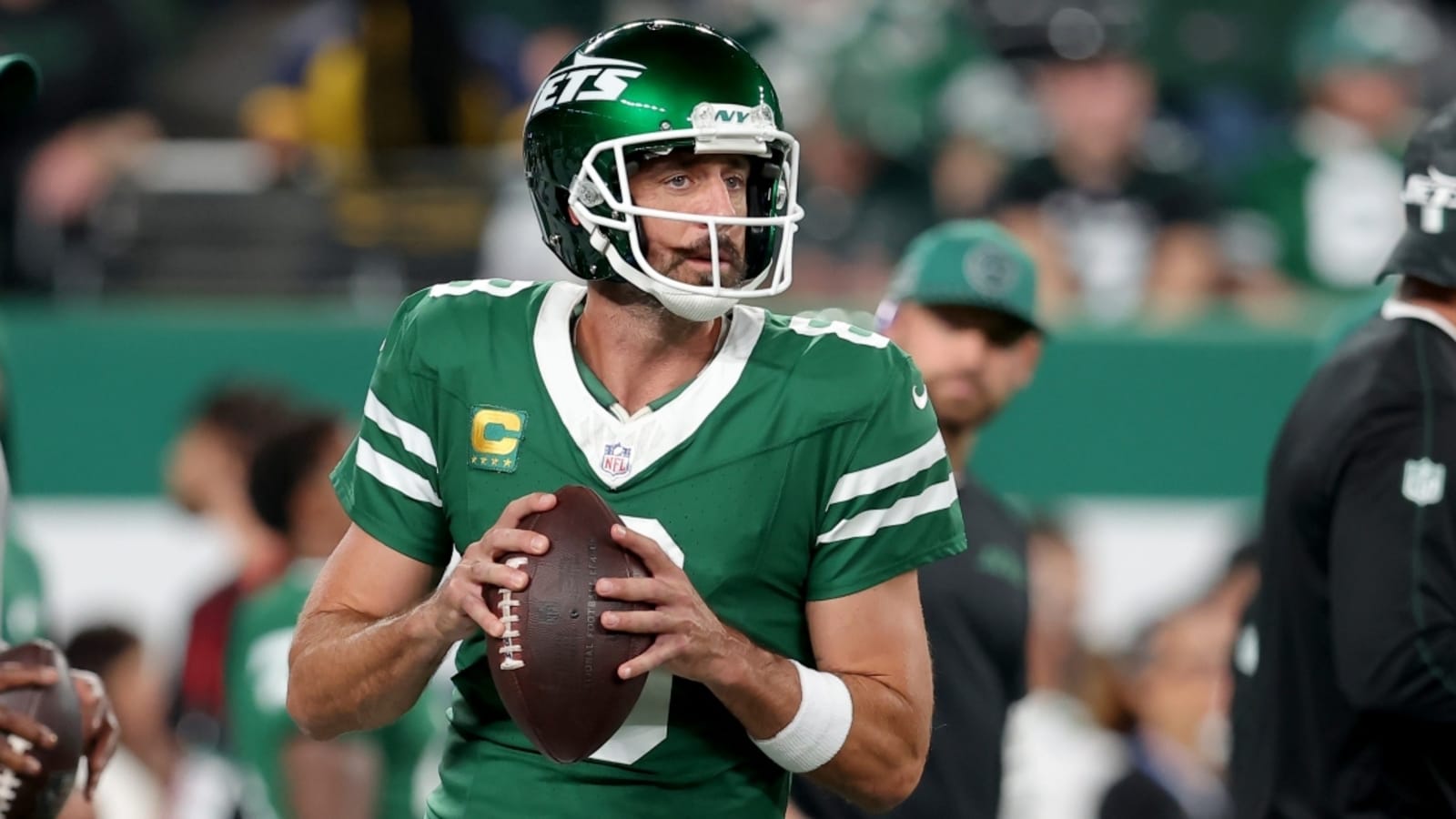 Aaron Rodgers injury update: Adam Schefter offers latest on Jets QB amid concerns