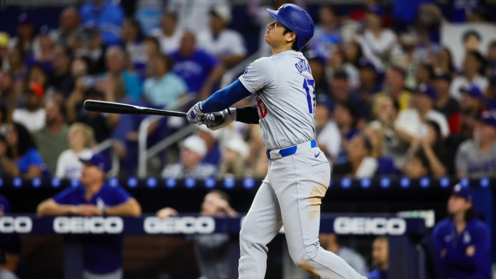 Shohei Ohtani becomes first MLB player with 50 home runs, 50 stolen bases