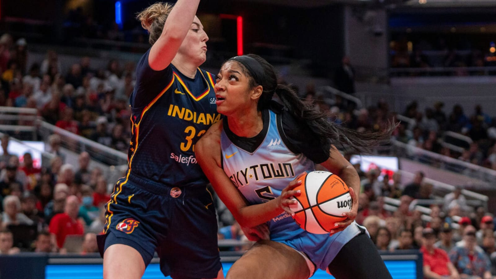 Angel Reese extends WNBA record with 11th straight double-double