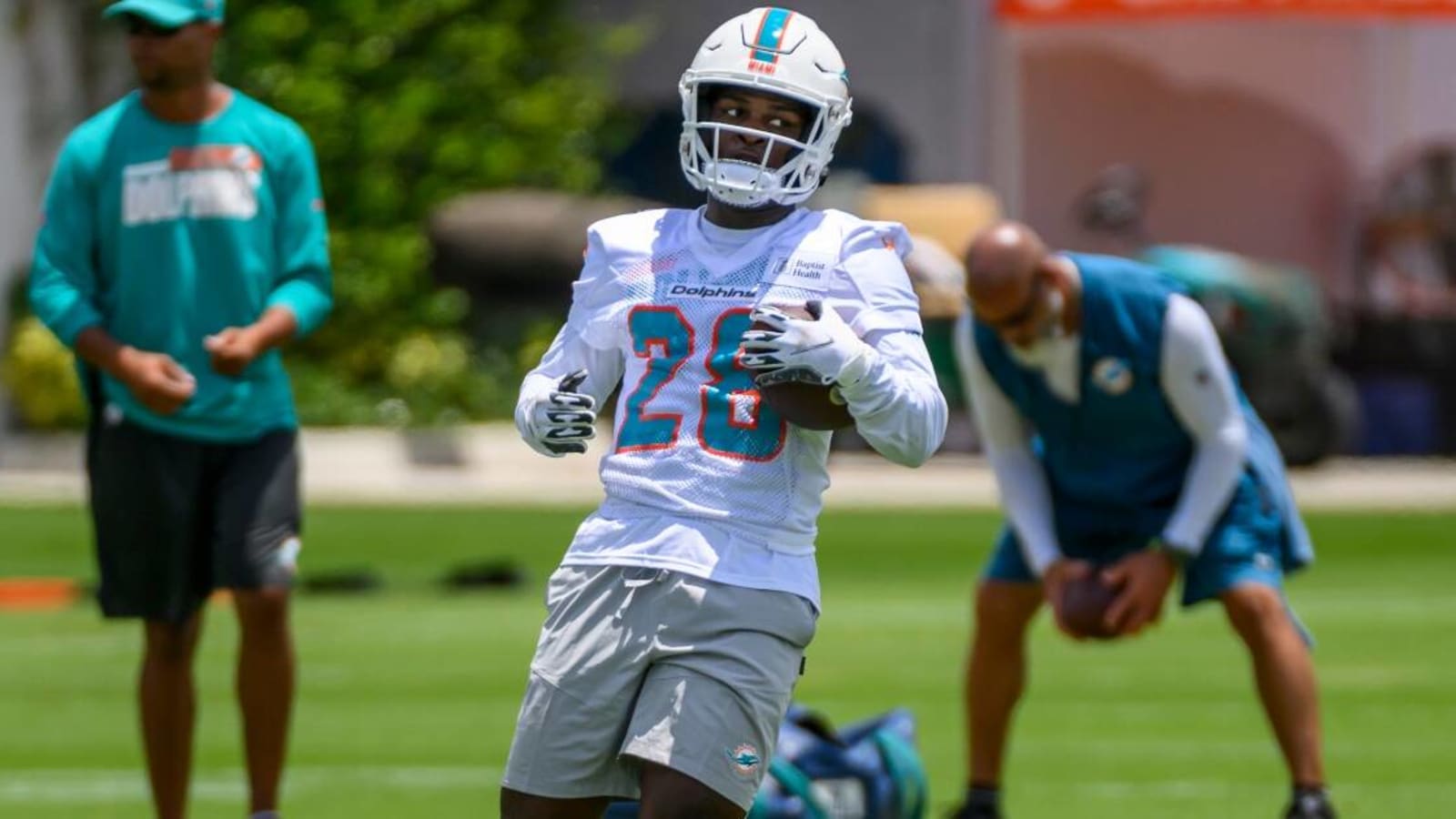 Devon Achane scores first career NFL touchdown in Dolphins-Broncos game