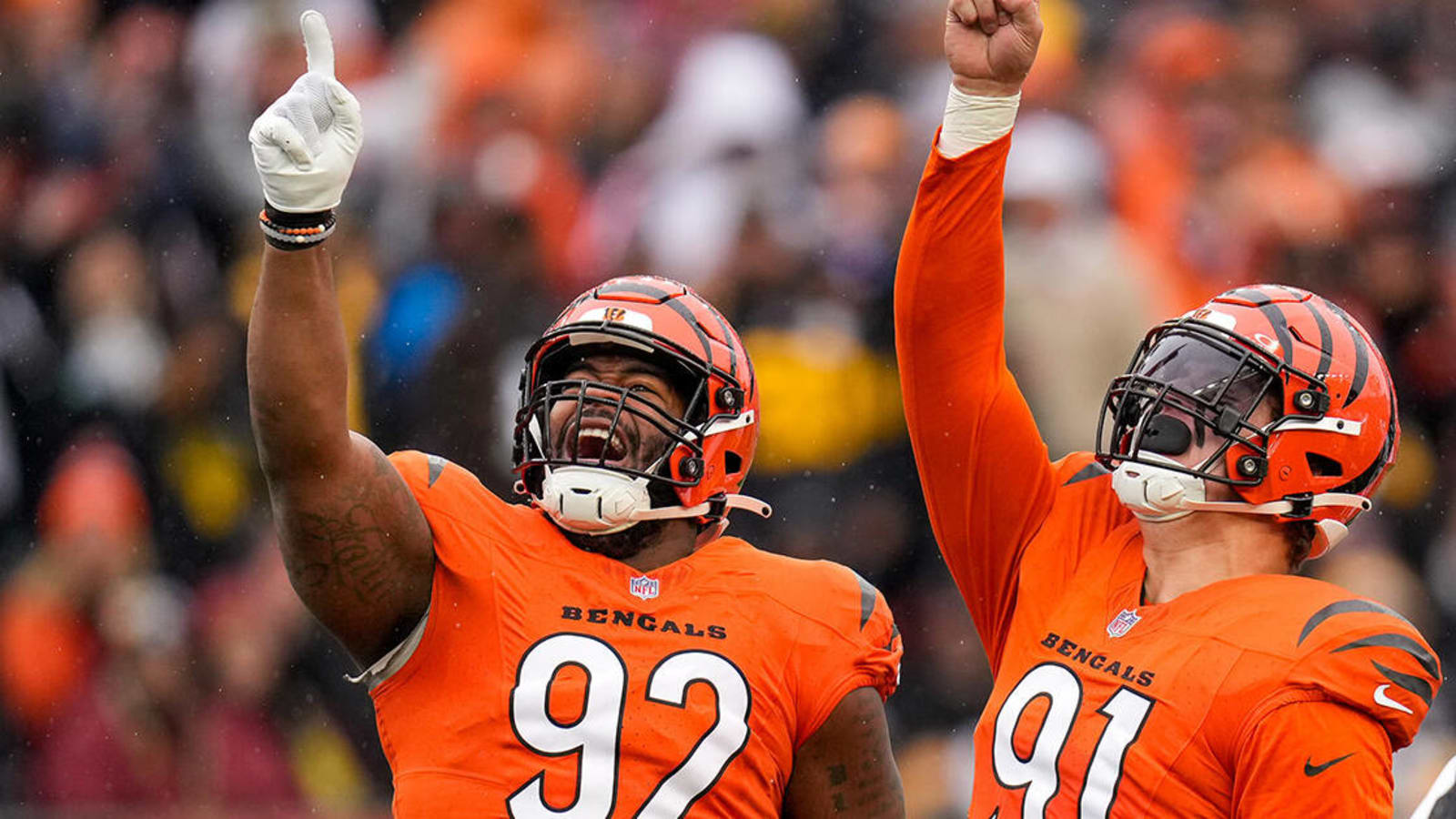 Bengals’ BJ Hill pulls in incredibly hilarious interception